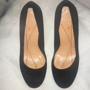 Elegant Black Women's Pumps